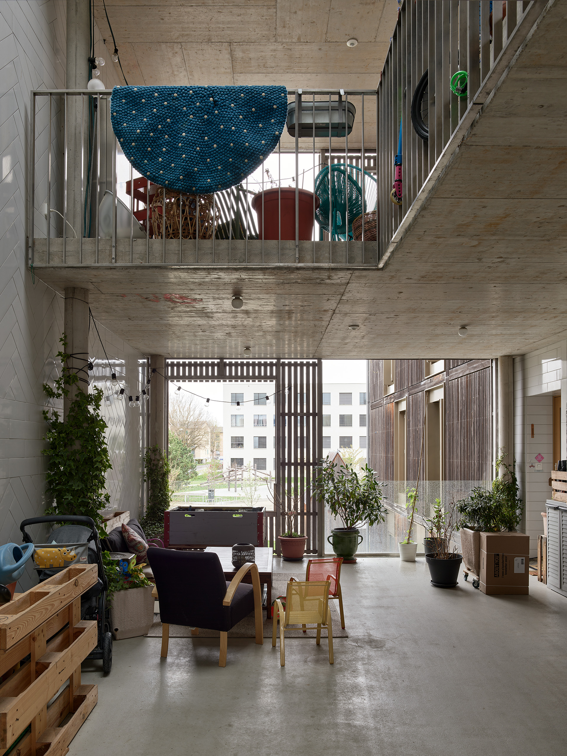 Ahp0076 AIQ4 008368 J2560